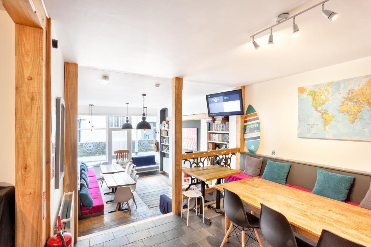 Ocean Backpackers Self-Catering Hostel อิลฟราคูมบ์ ภายนอก รูปภาพ