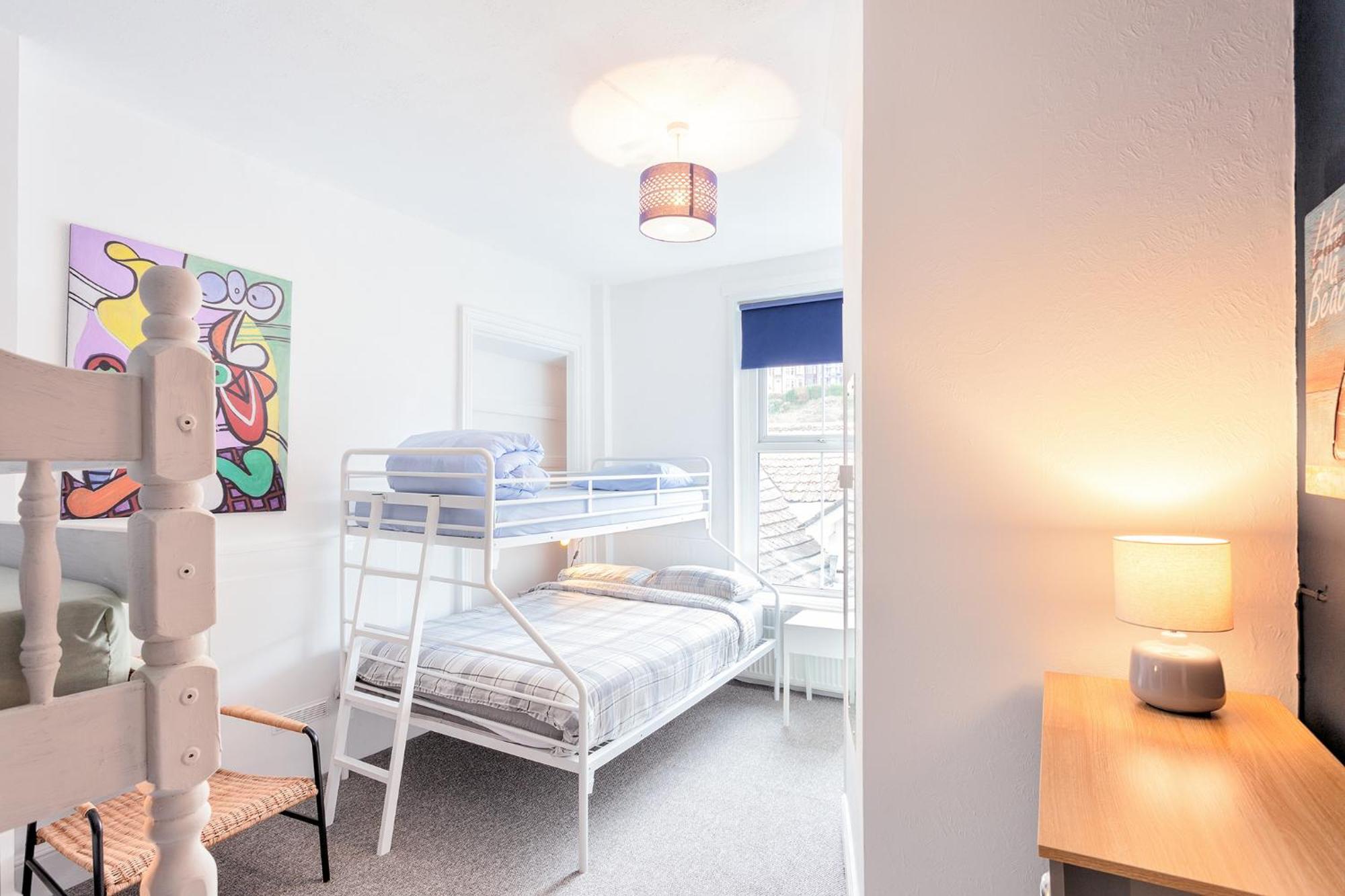 Ocean Backpackers Self-Catering Hostel อิลฟราคูมบ์ ภายนอก รูปภาพ