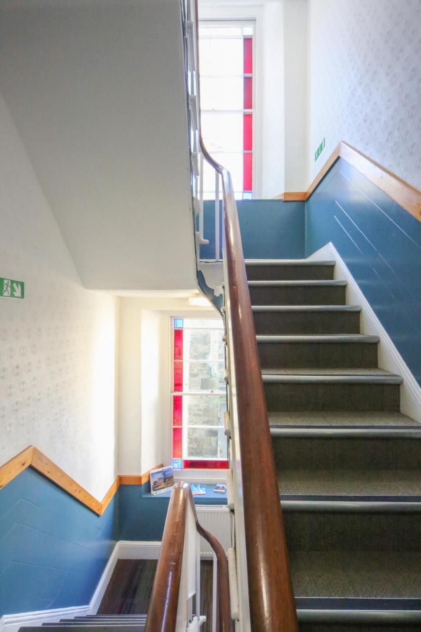 Ocean Backpackers Self-Catering Hostel อิลฟราคูมบ์ ภายนอก รูปภาพ